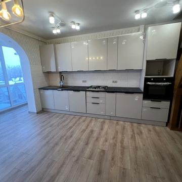 Гетьманська вул., 40