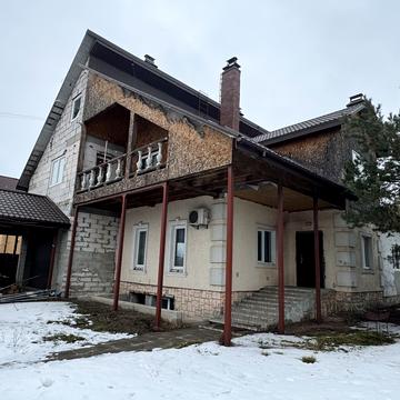 Грушевського, 1