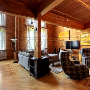 Центральна вул.