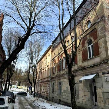Олекси Новаківського вул., 3