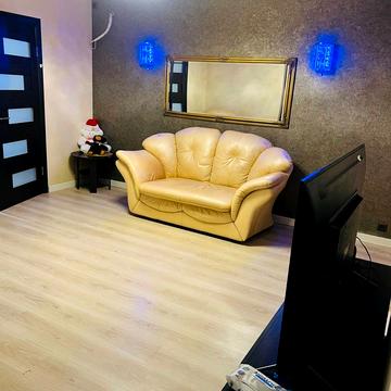 Левка Лукяненка вул. (Василя Жуковського), 16, 18, 20, 24