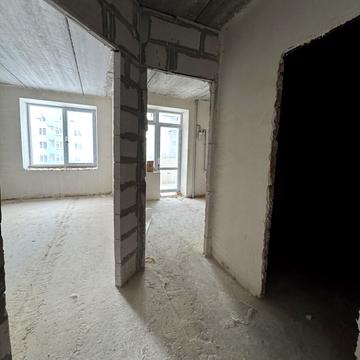 Нижня Берегова вул., 1