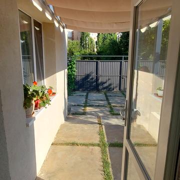 10 Лінія вул., 111