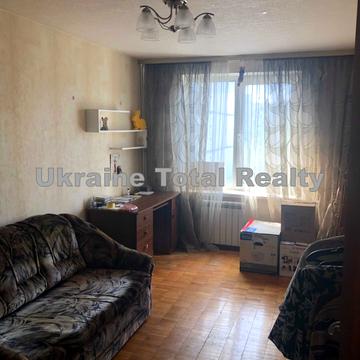 Андрія Малишка вул., 35