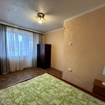 Давида Ойстраха вул. (Затонського), 24/1