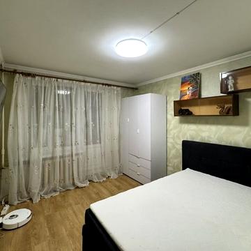 Володимира Покотила вул. (Картвелішвілі), 1