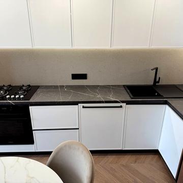 Панаса Мирного вул., 20/1