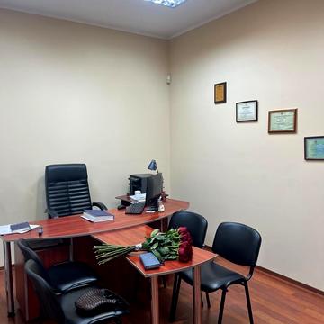 Духновича, 6