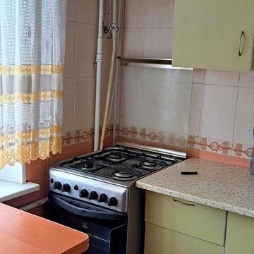 Братиславська вул., 28