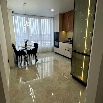 Паркова вул., 8