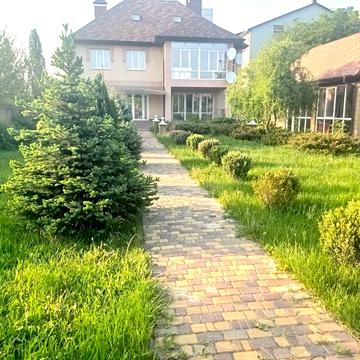 Коновалова вул., 71