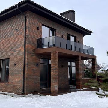 Печерська вул., 83-85