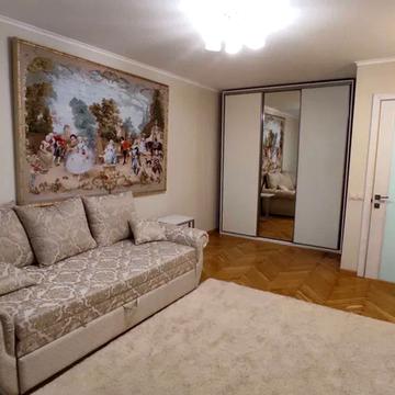 Гетьмана Павла Скоропадського вул. (Льва Толстого), 22