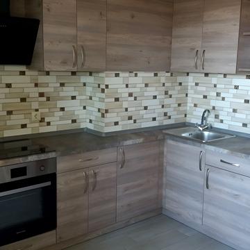 Ясинуватський пров., 11