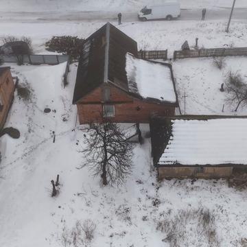 Космонавтів, 7