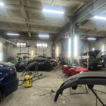 Гайдамацька вул. (Марфи Струтинської), 10-12