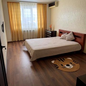 Райдужна вул., 16