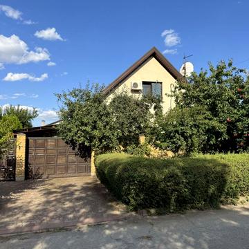 Відпочинку вул., 68