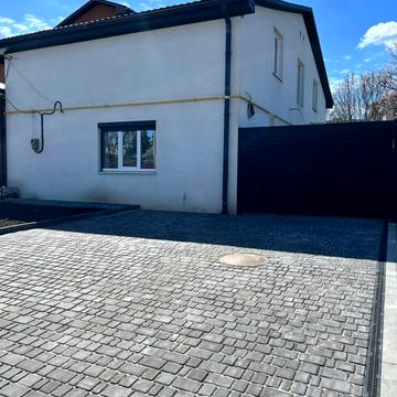 Вишгородська вул.