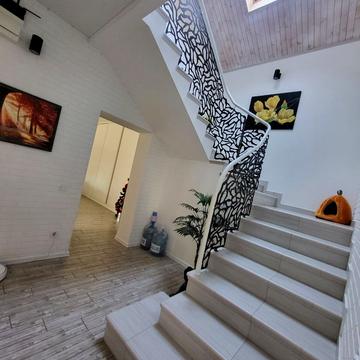 Світла вул., 18/24а