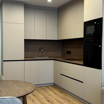 Всеволода Змієнка вул., 34/21