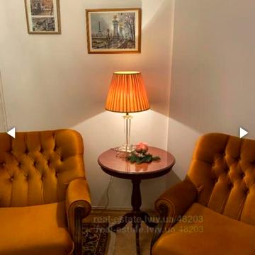 Івана Франка вул., 105