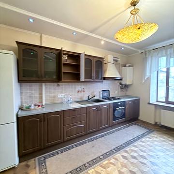 Отамана Головатого вул., 18