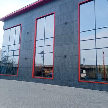 Водопровідна вул., 37