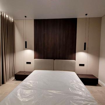 Зоряна вул., 7