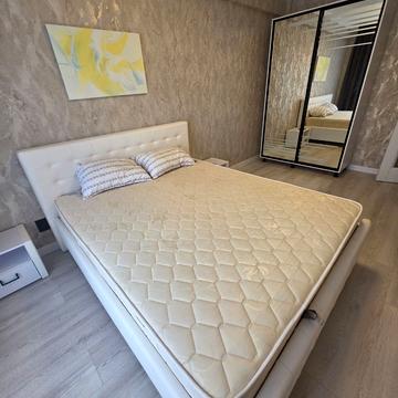 Вячеслава Чорновола просп. (), 69