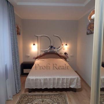 Ружинська вул. (Вільгельма Піка), 12