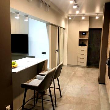 Богдана Хмельницького вул., 39