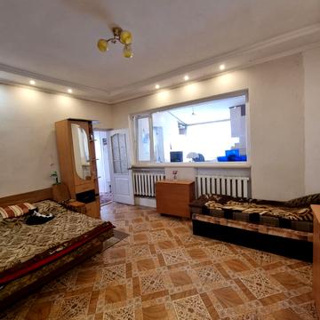 Пассіонарії вул. (Рапалова), 8