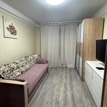 Івана Миколайчука вул. (Серафимовича), 15