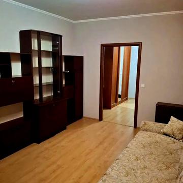 Кадетський Гай вул., 6