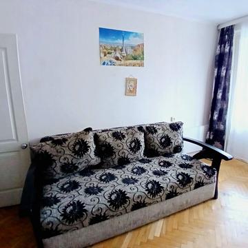 Лісовий просп., 19