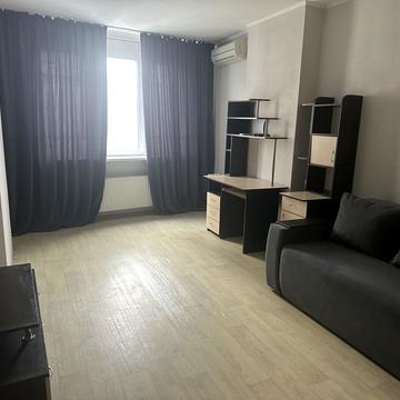 Берестейський просп. (Перемоги), 121-Б