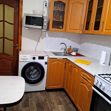 Рибальський пров., 22