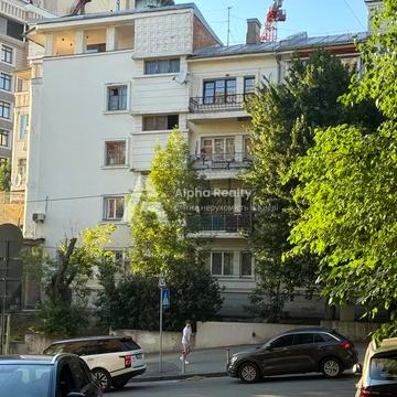 Круглоуніверситетська вул., 2/1