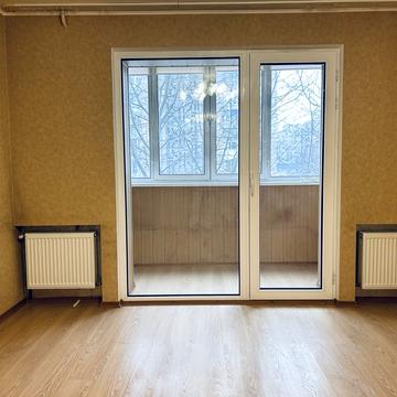 Болгарська вул., 32