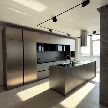 Джона Маккейна вул. (Івана Кудрі), 1-Б