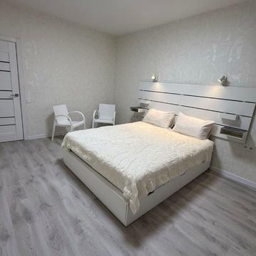 Олександра Мишуги вул., 2