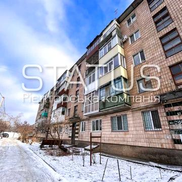 Тролейбусна вул., 10