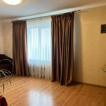 Незалежності вул. (Космонавта Попова), 4