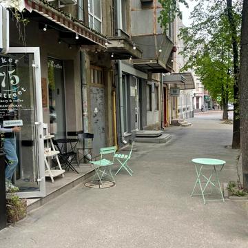 Мироносицька вул., 75