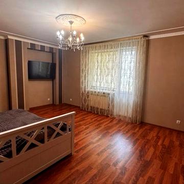 Миколи Руденка бульв. (Кольцова), 14-Е