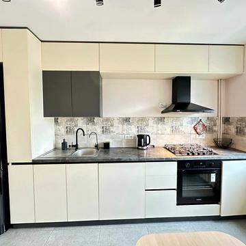 Євгена Патона вул., 6