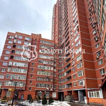 Ревуцького вул., 9