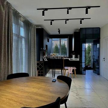 Чернігівська вул., 10