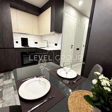 Академіка Єфремова вул. (Командарма Уборевича), 7-А